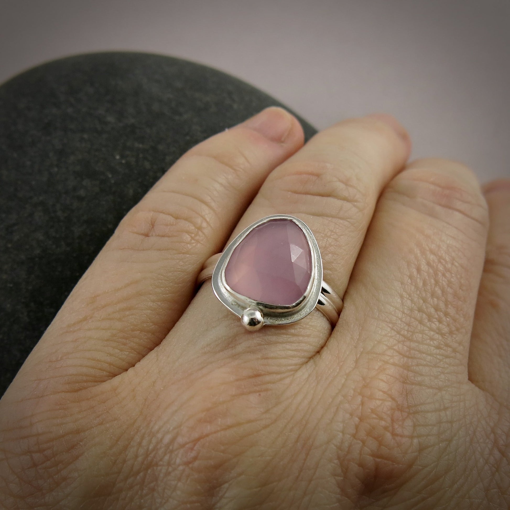 Bague en calcédoine lavande taille rose • Argent sterling • Taille 10