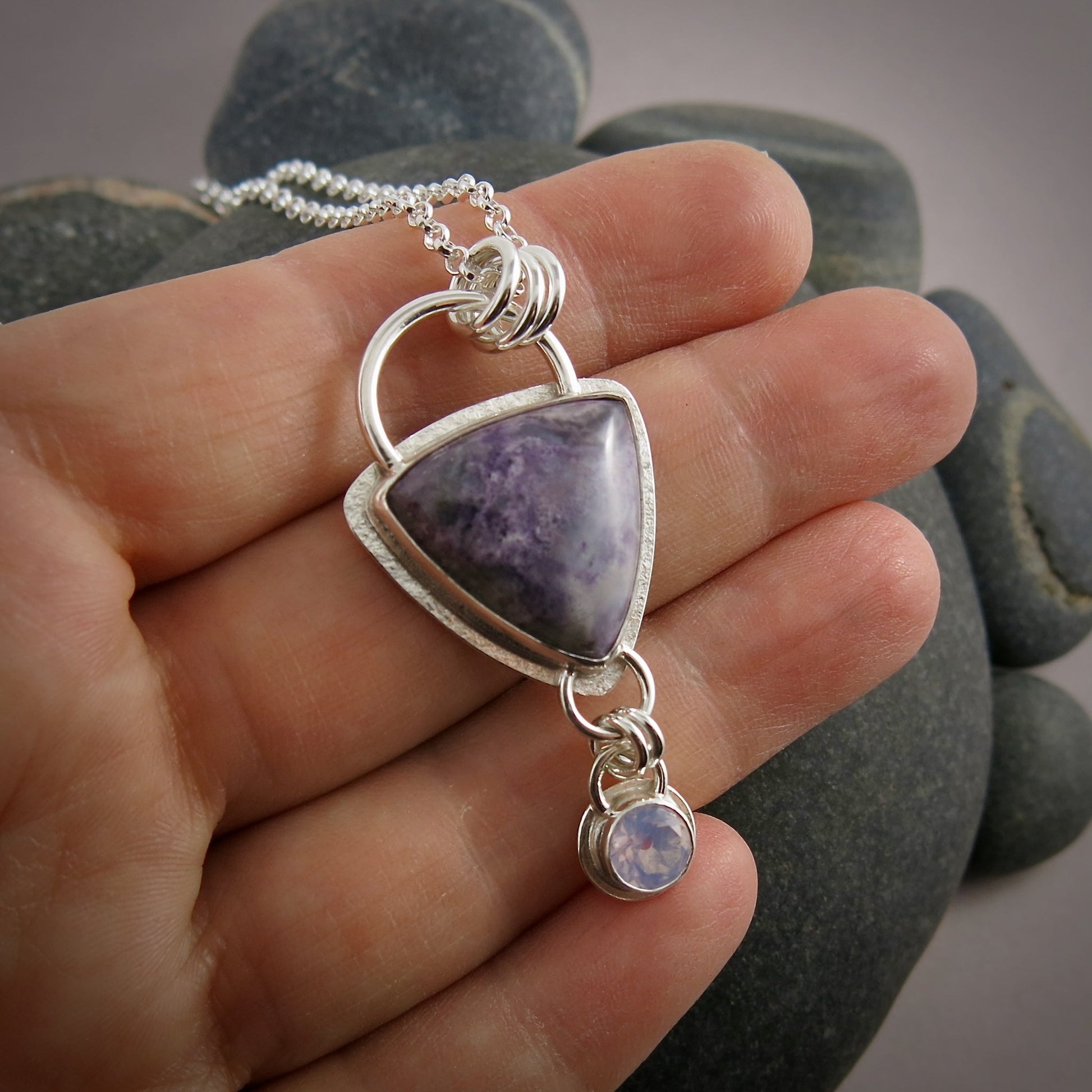 Collier en agate aztèque royale violette et quartz lunaire lavande • Argent sterling • Collection Scenic Wonders