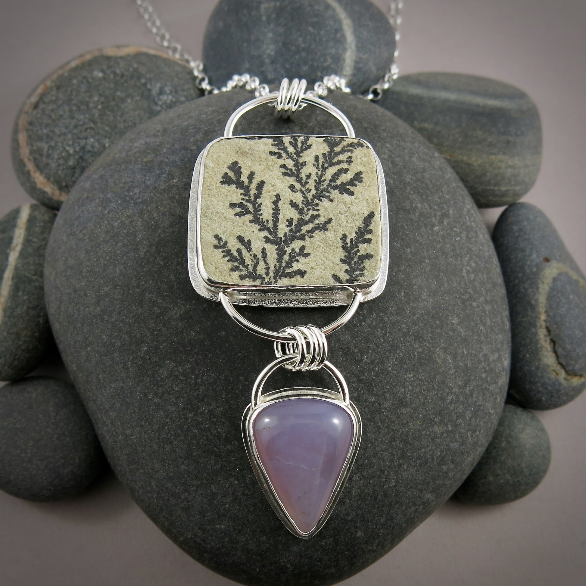 Collier Secret Grove • Agate dendritique brute et agate bleu houx • Argent sterling • Collection Scenic Wonders