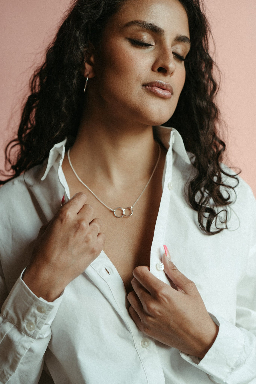 Collier Embrace • Argent sterling texturé martelé avec chaîne Rolo