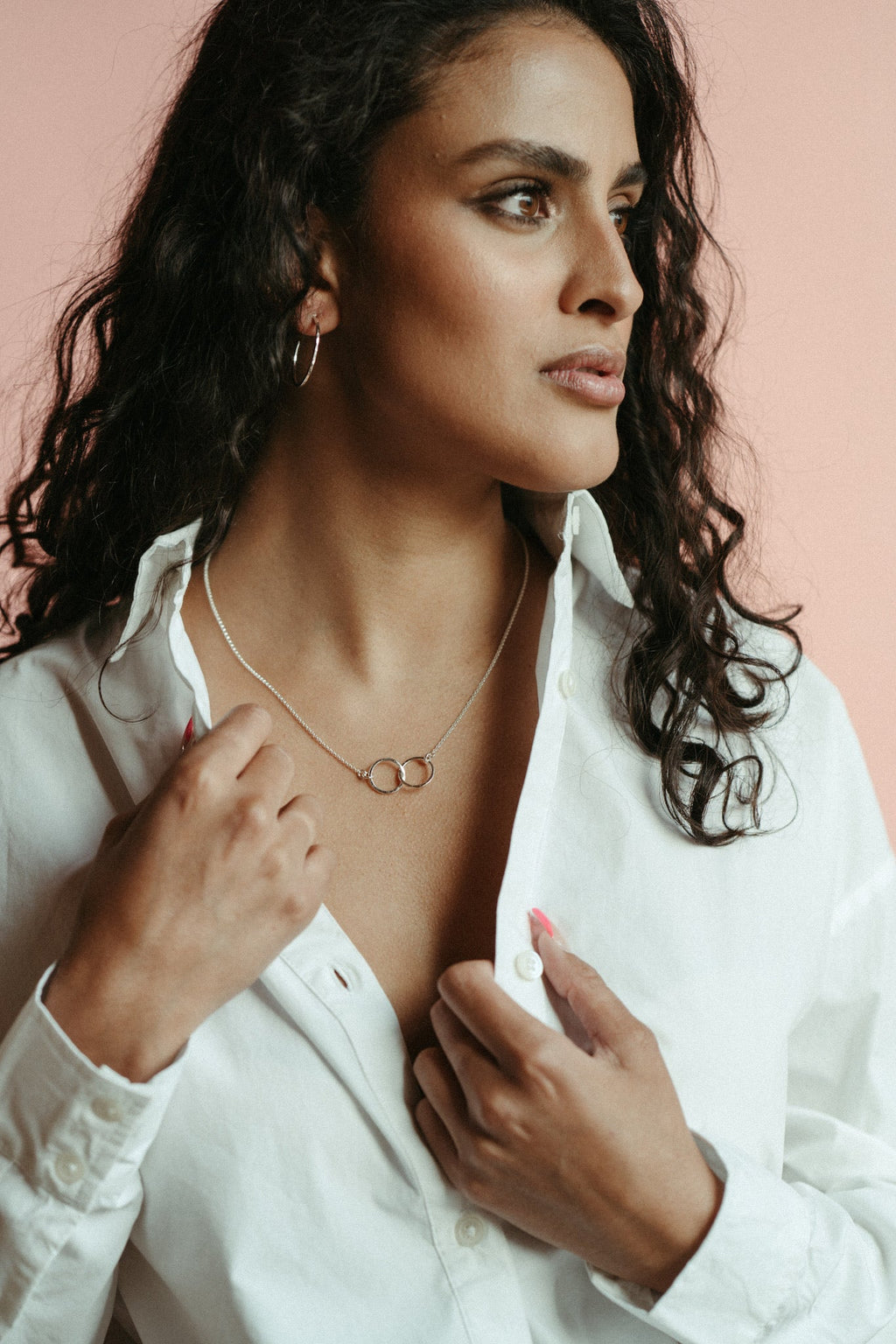 Collier Embrace • Argent sterling texturé martelé avec chaîne Rolo