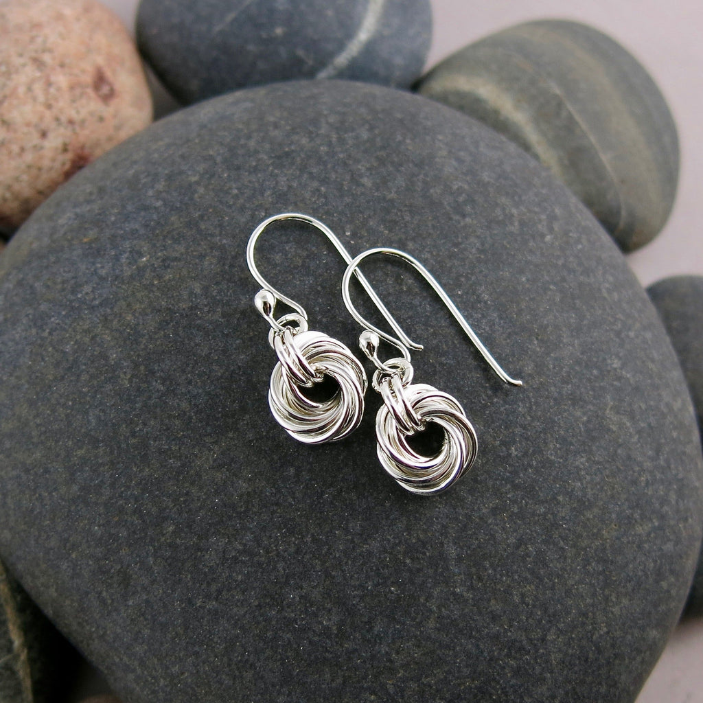 Boucles d'oreilles nœud d'amour sans fin • Argent sterling