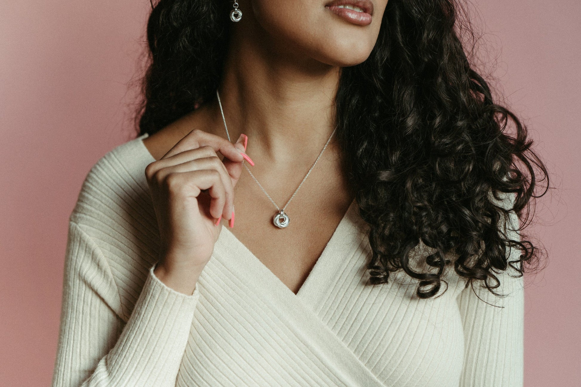 Collier nœud d'amour sans fin • Argent sterling avec chaîne rolo