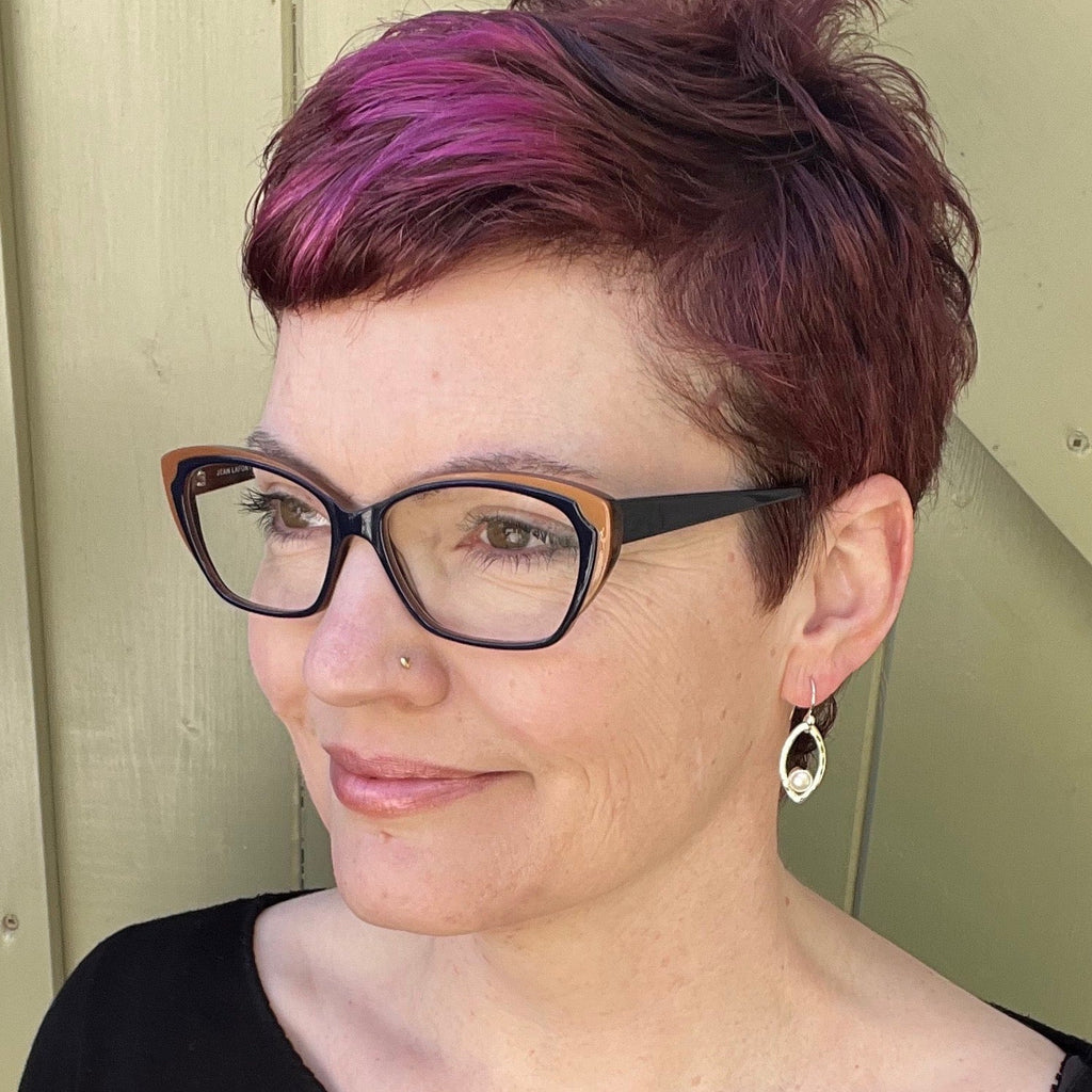 Boucles d'oreilles en feuille d'argent avec perles • Boucles d'oreilles modernes et minimalistes inspirées de la nature