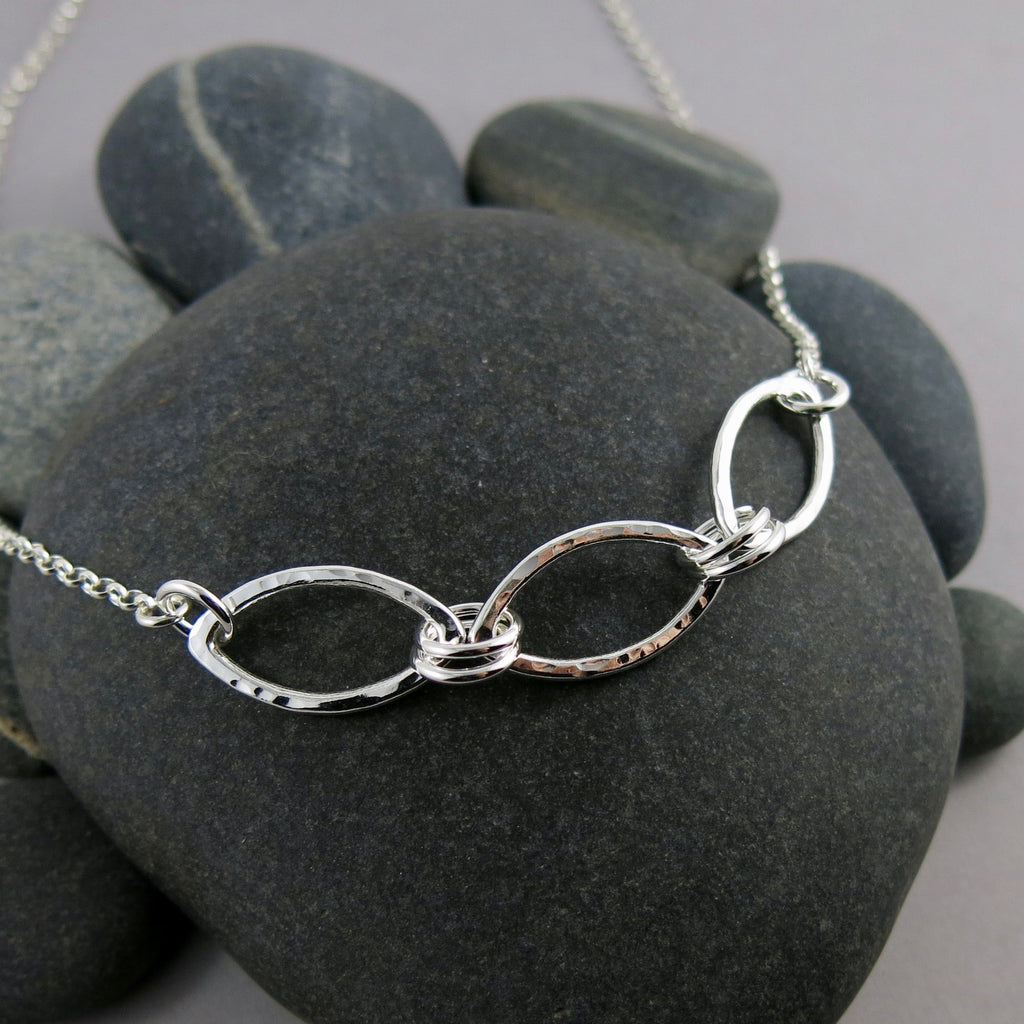 Collier Trio de Feuilles d'Argent • Collier Moderne Minimaliste Inspiré de la Nature