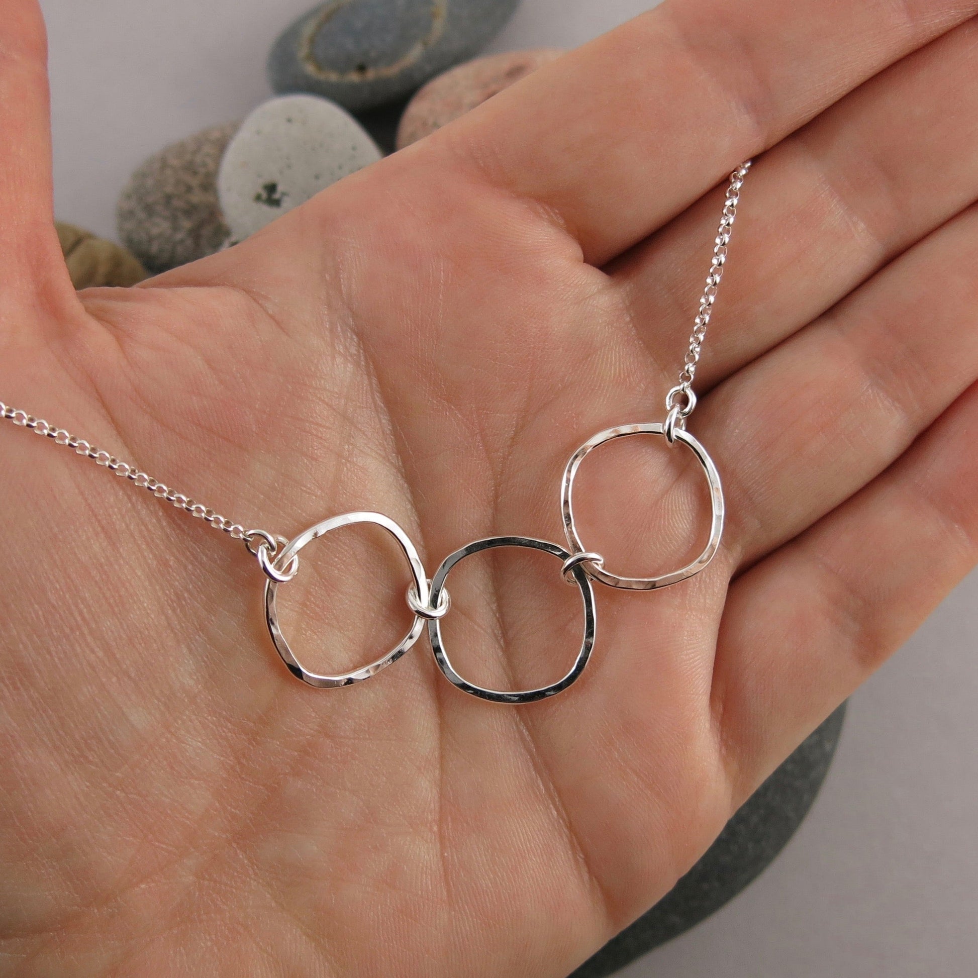 Collier Trio Carré Doux • Argent Sterling Texturé Martelé avec Chaîne Rolo