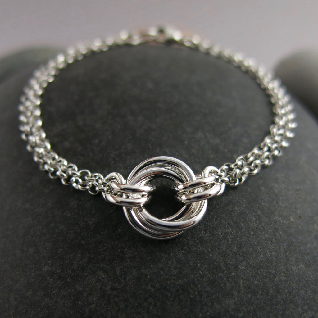 Bracelet nœud d'amour intemporel • Argent sterling avec chaîne double rolo