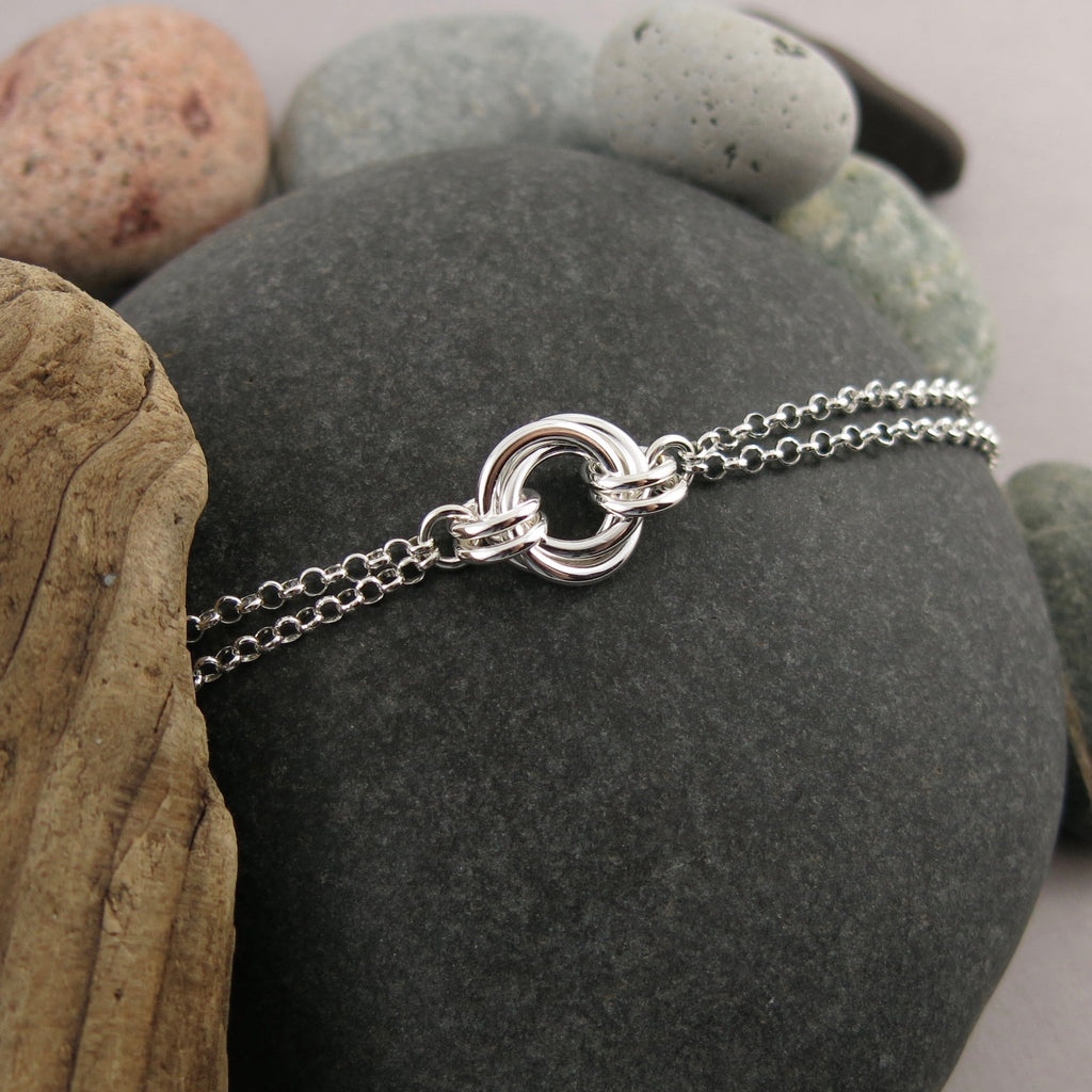 Bracelet nœud d'amour intemporel • Argent sterling avec chaîne double rolo