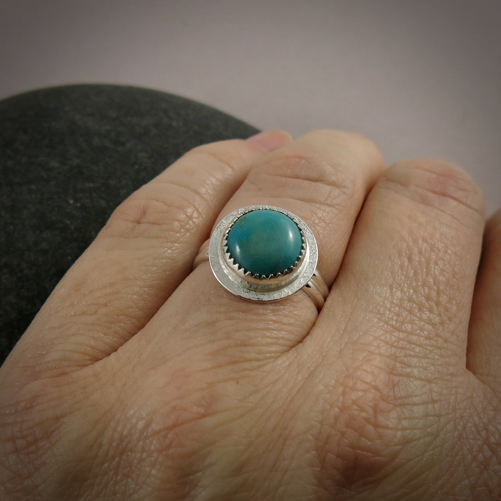 Bague halo turquoise tibétaine • Argent sterling • Taille 7,5 • Collection Turquoise Bliss