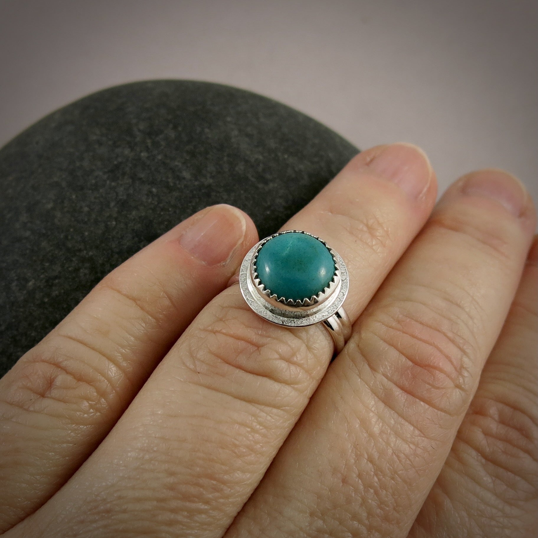 Bague halo turquoise tibétaine • Argent sterling • Taille 5 • Collection Turquoise Bliss