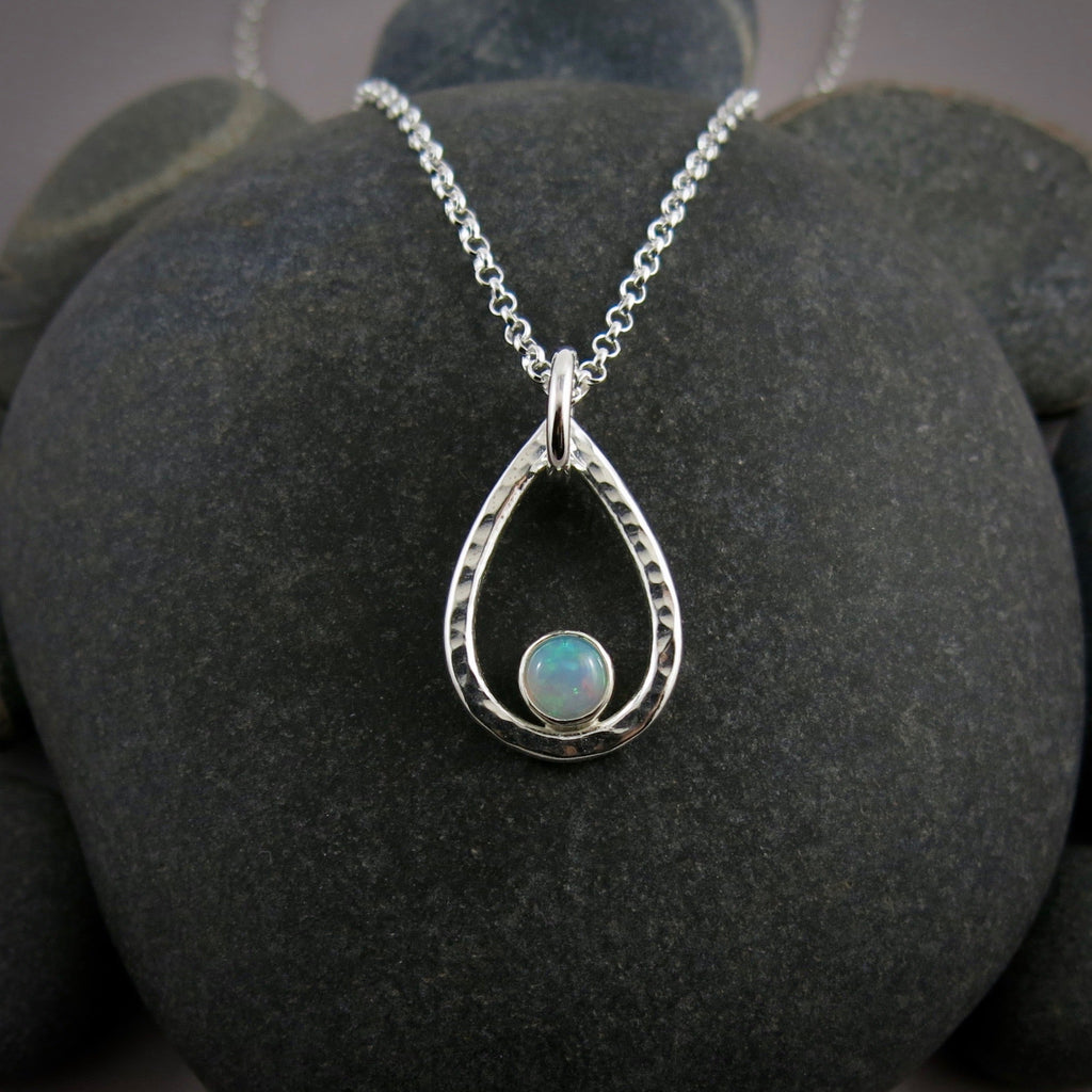 Collier goutte d'opale Welo • Argent sterling • Collection Opulent Opals