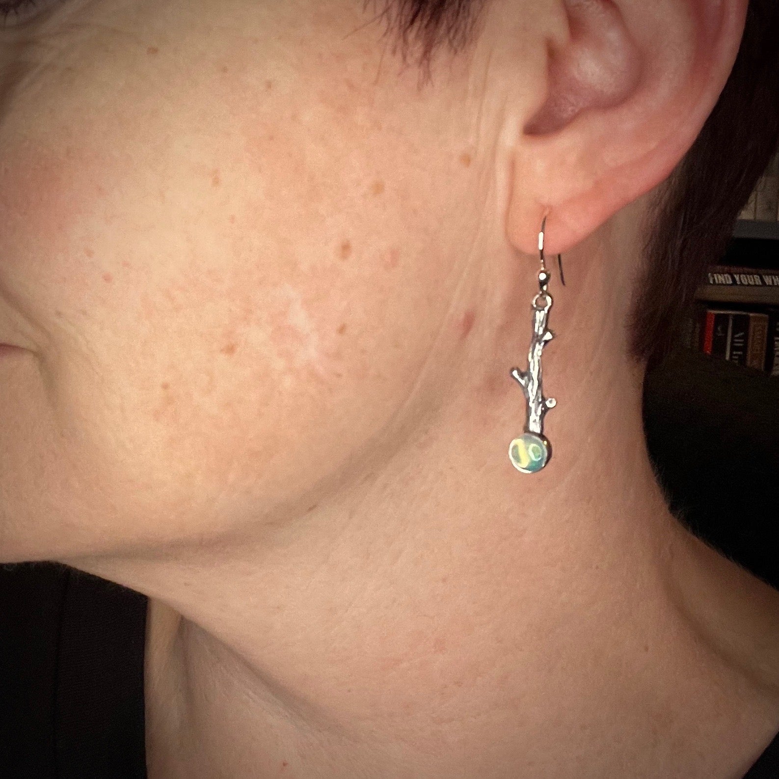 Boucles d'oreilles brindilles d'opale Welo • Argent sterling • Collection Opulent Opals