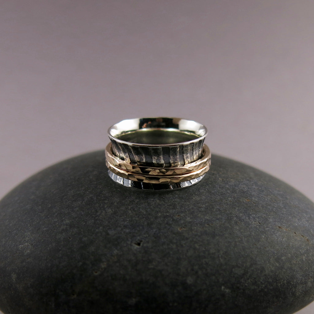 Bague de méditation à imprimé zèbre • Bande en argent avec doubles toupies remplies d'or