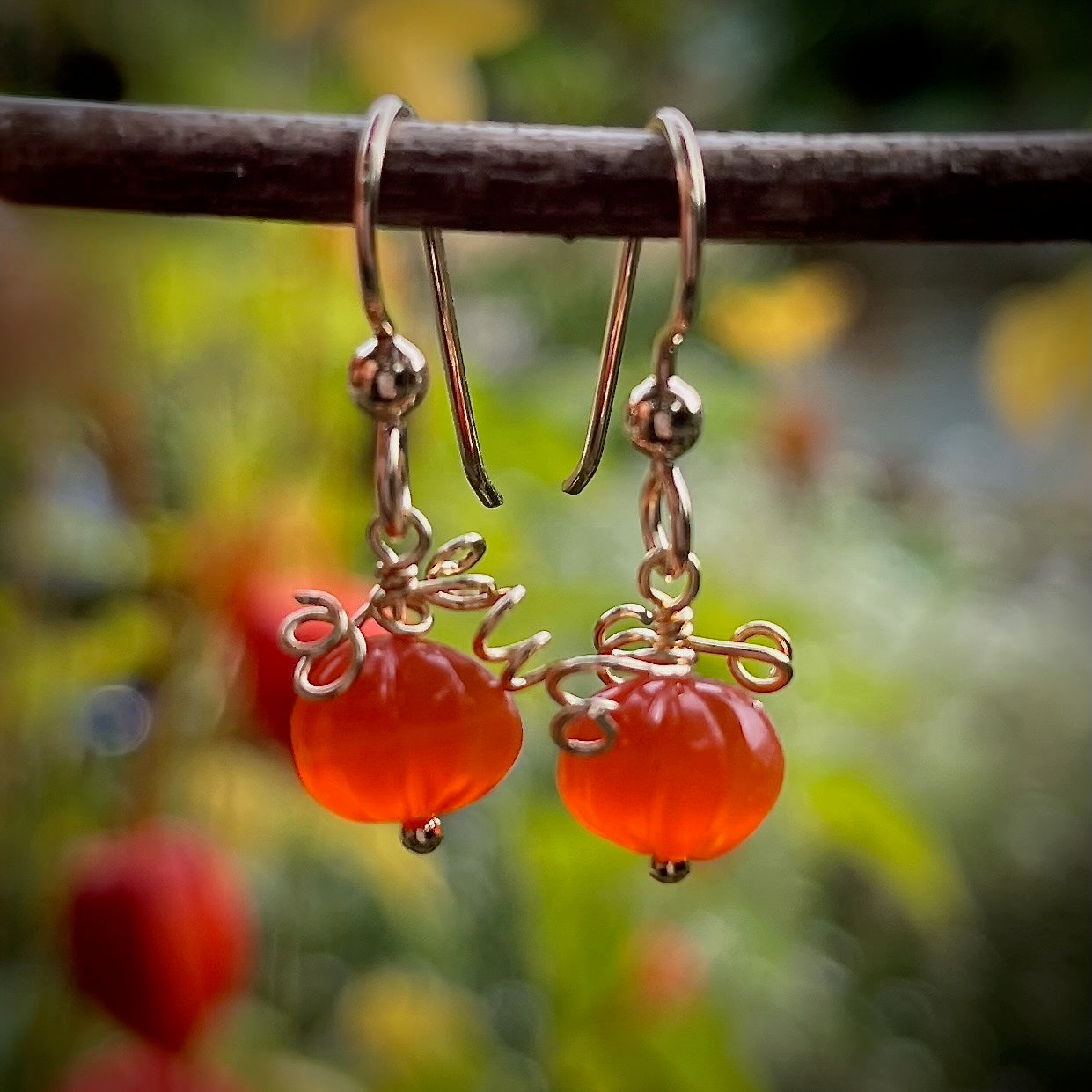 Boucles d'oreilles Pumpkin Patch • Cornaline orange • Or 14 carats ou argent sterling
