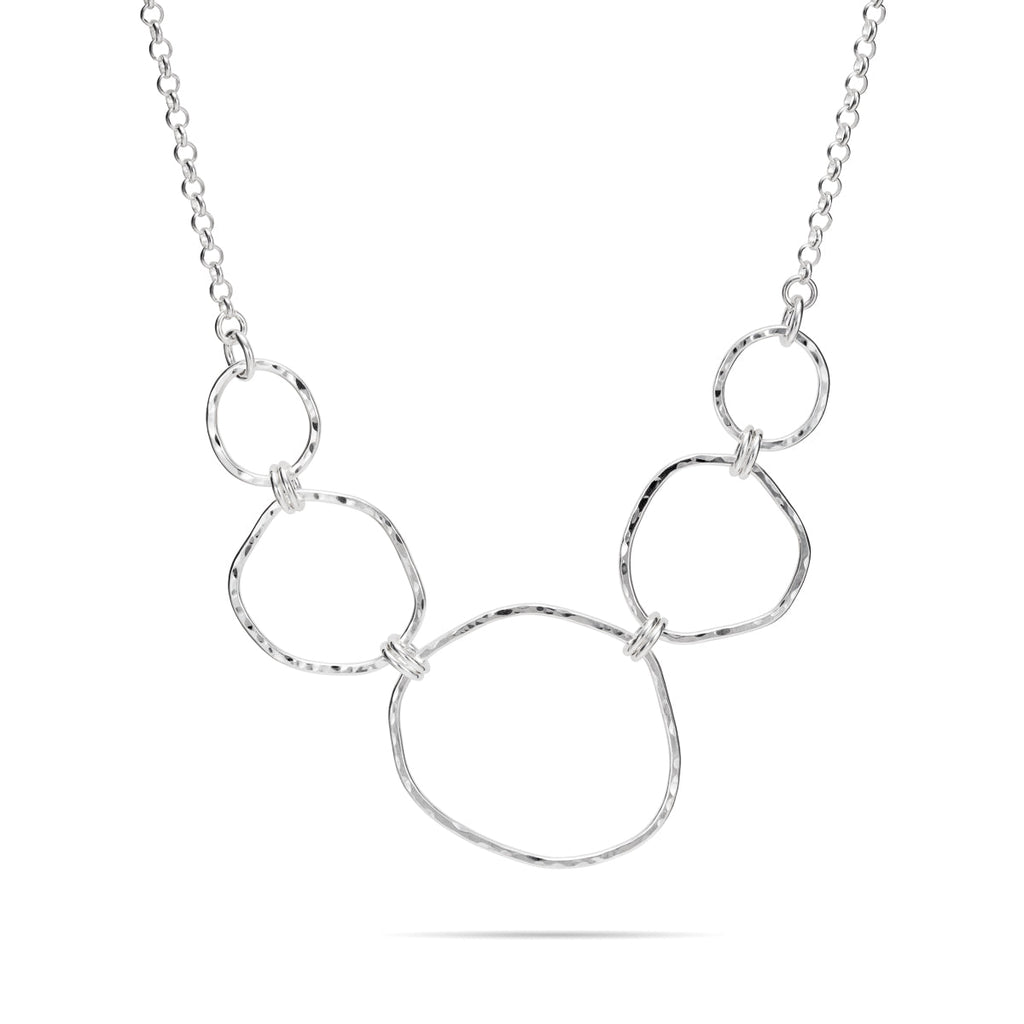 Collier gradué Coast • Collier plastron en argent sterling à texture martelée et forme libre avec chaîne rolo