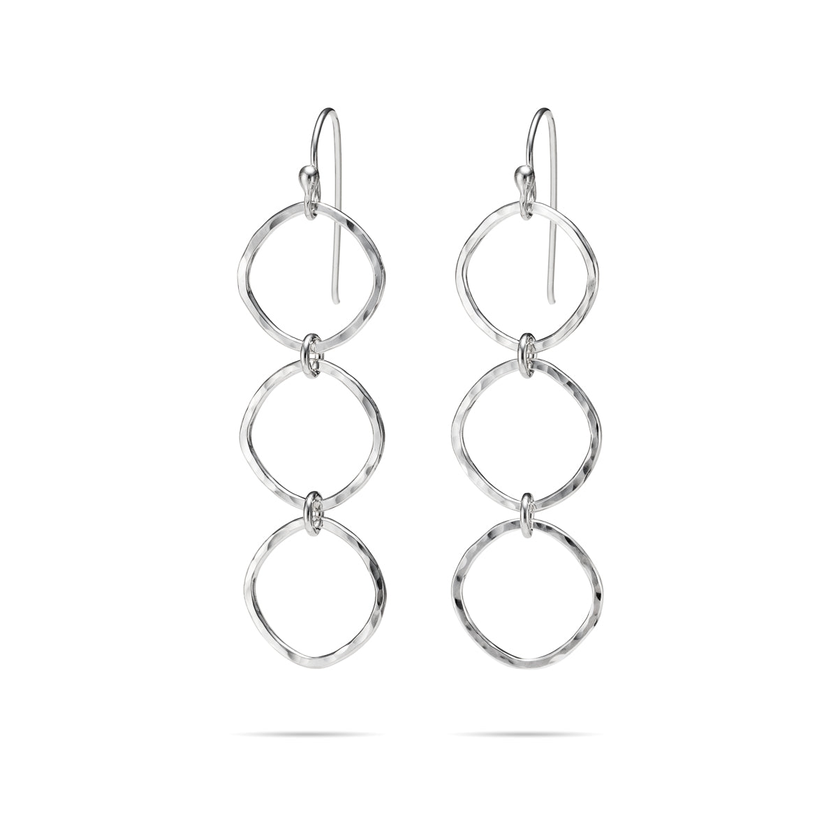 Boucles d'oreilles pendantes Soft Square Trio • Argent sterling texturé martelé