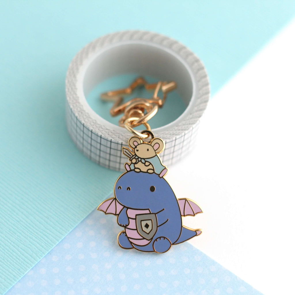 Porte-clés en émail Souris et Chevalier Dragon (Violet)