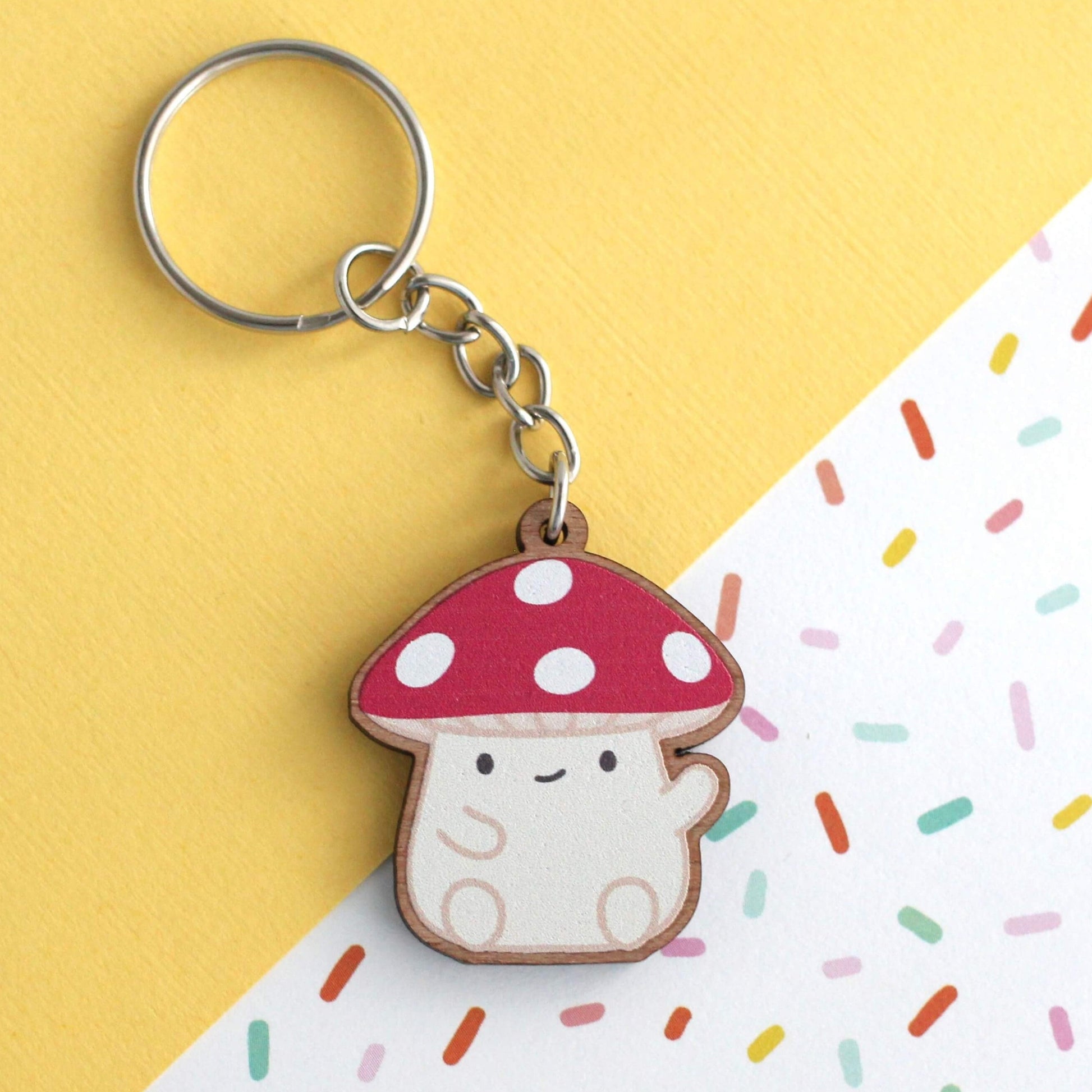 Porte-clés en bois champignon à chapeau rouge - Breloque en bois Cottagecore