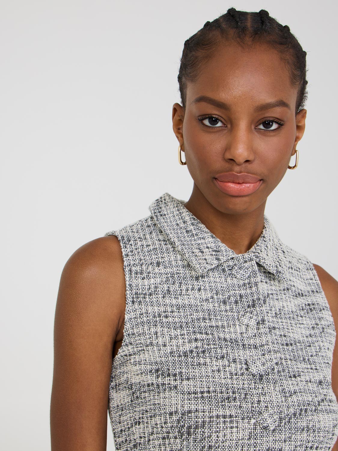 Robe chemise sans manches en boucle
