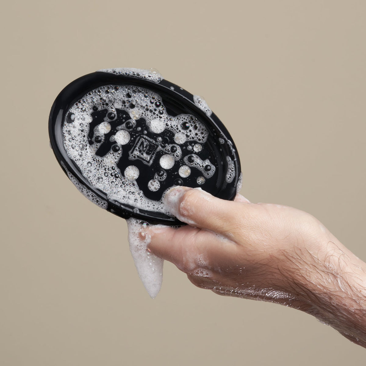 CONTENANT POUR SAVON NOIR