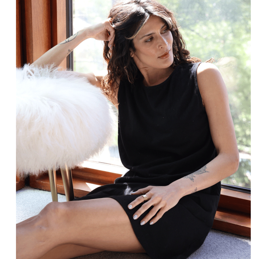 Robe de nuit rafraîchissante Simone — La robe magique pour les nuits chaudes et les journées fraîches