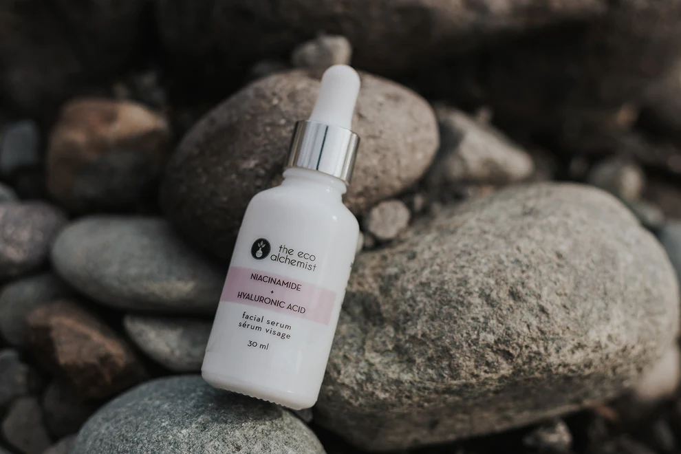 Niacinamide + Hyaluronic Acid Hydrating Facial Serum
