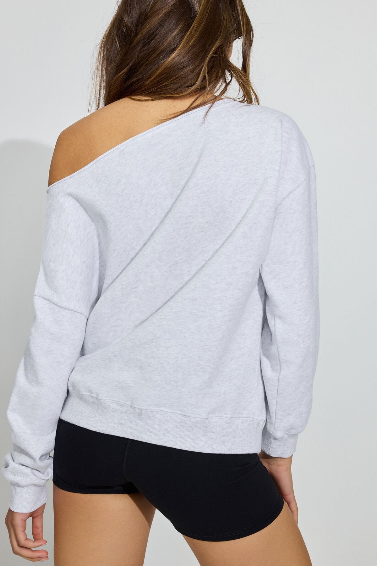 Sweat-shirt à épaules dénudées en tissu éponge doux