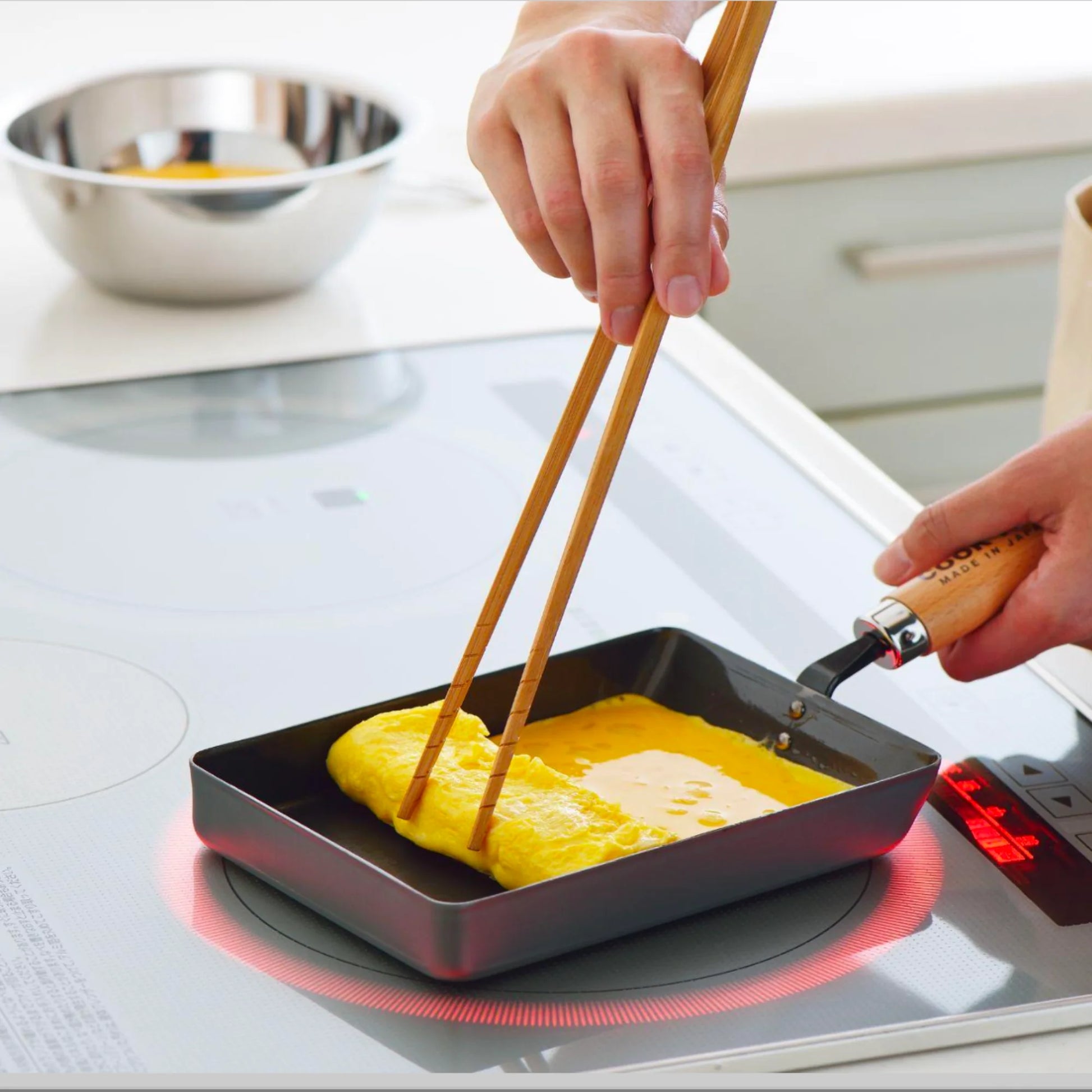 Yoshikawa Cook-Pal Ren Rolled Egg/Omelet  Pan (Large)– Nitrided Carbon Steel, Made in Japan
