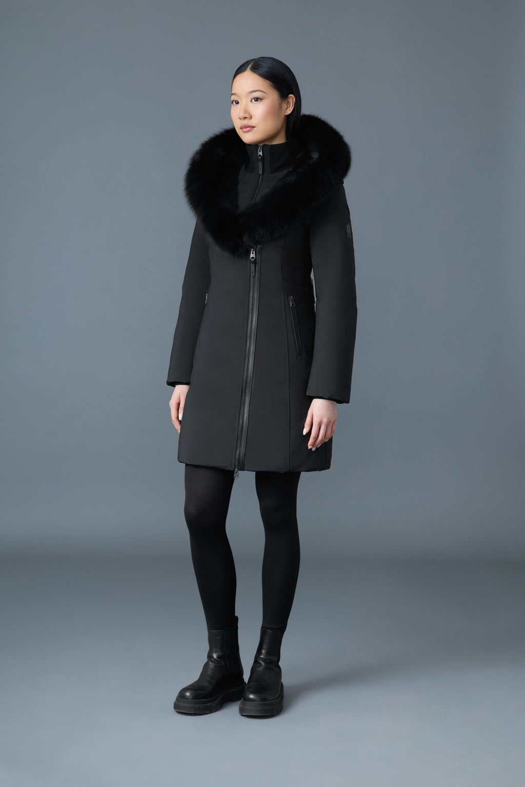 Manteau TRISH Powder Touch avec fourrure de renard bleu Signature Mackage Collar