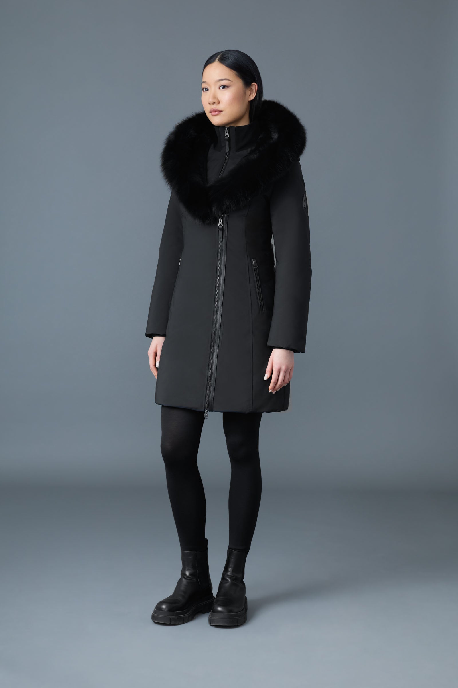 Manteau TRISH Powder Touch avec fourrure de renard bleu Signature Mackage Collar