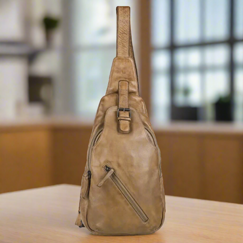 Sac à dos de poitrine en cuir à épaules dénudées