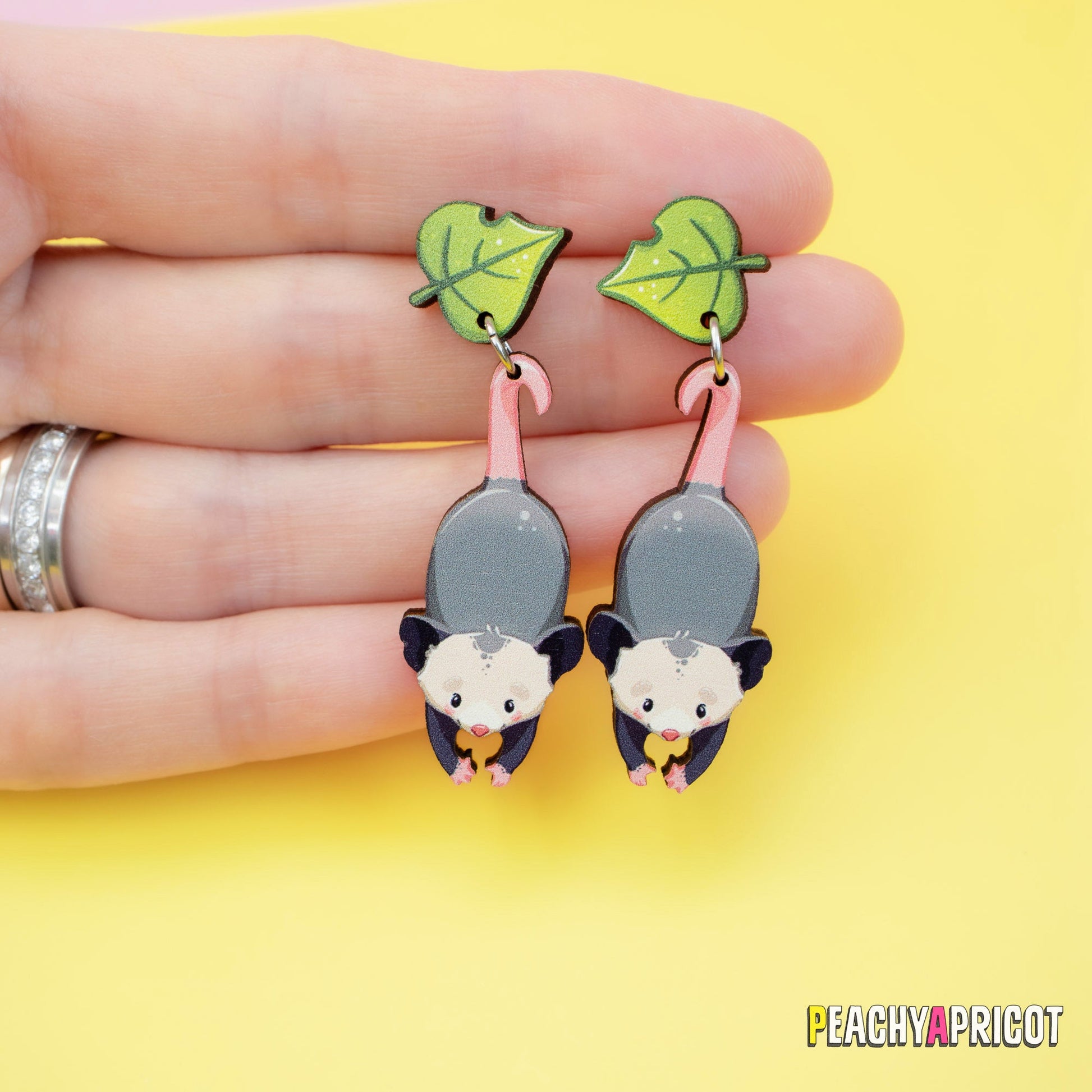 Boucles d'oreilles pendantes Opossum