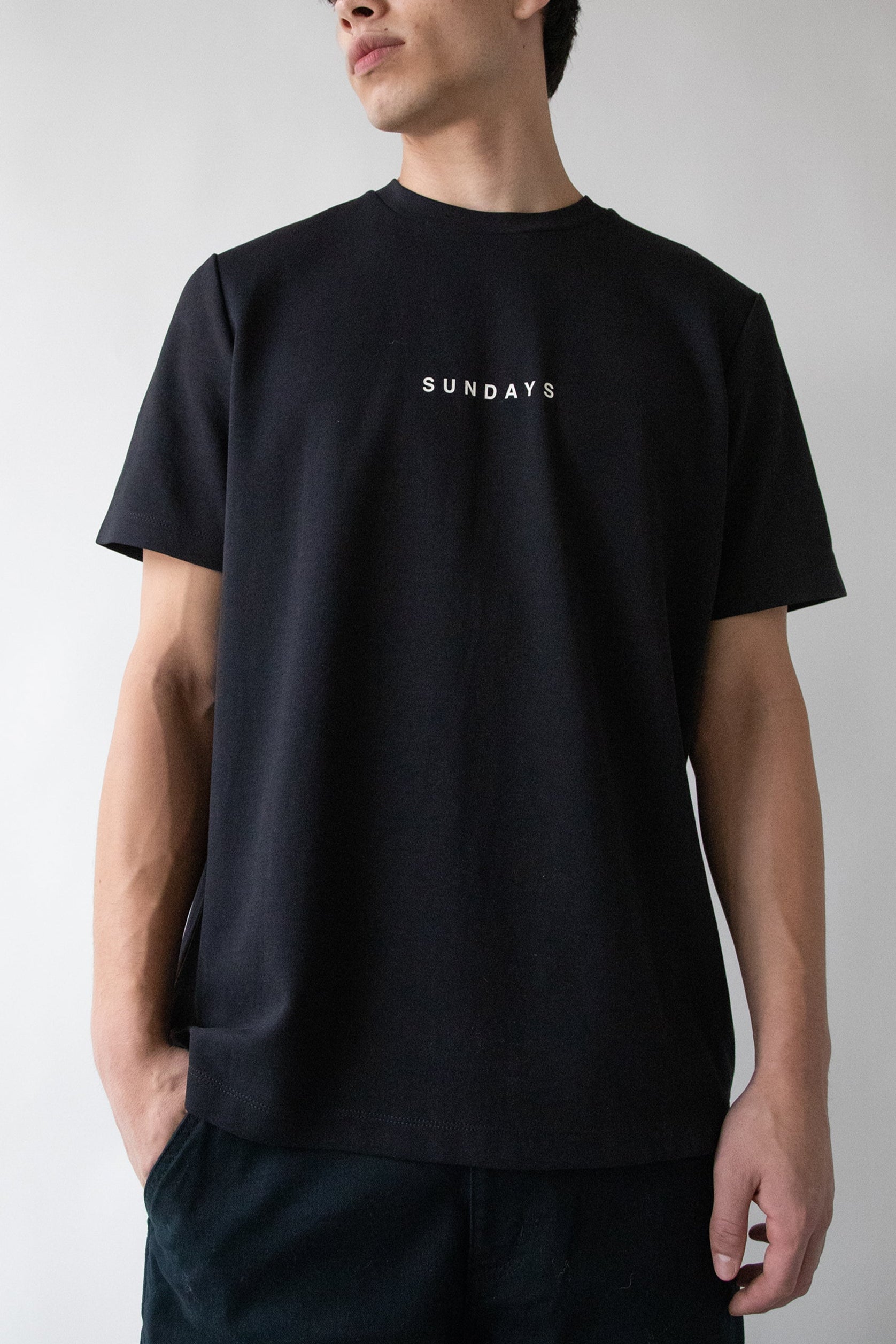 SUNDAY HEAVYWEIGHT CREWNECK T-SHIRT