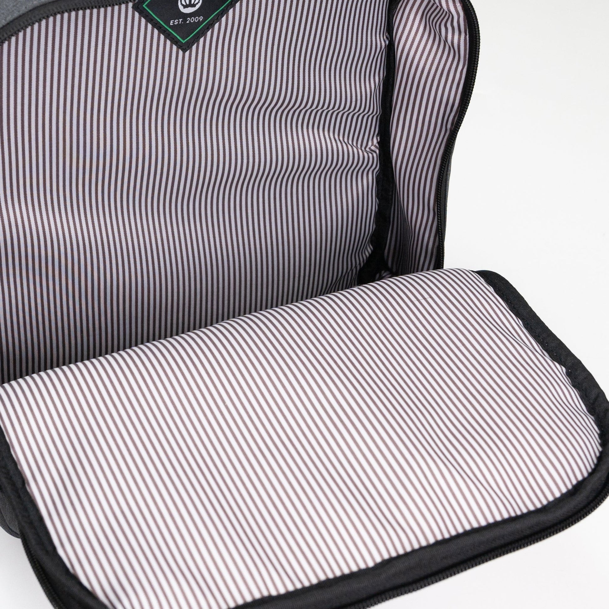 PKG Robson 12L Cross-body | Laptop bag