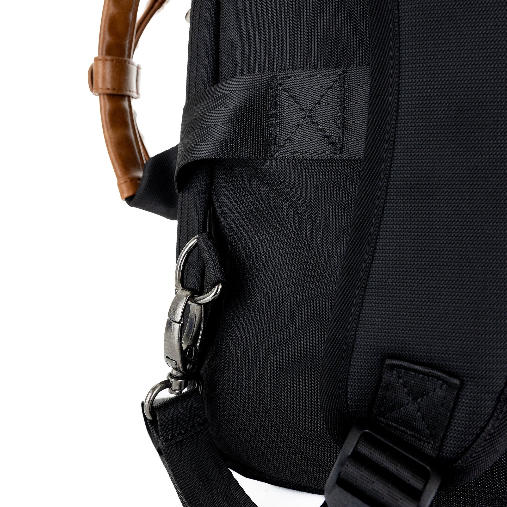 PKG Trenton 31L District Messenger | Backpack