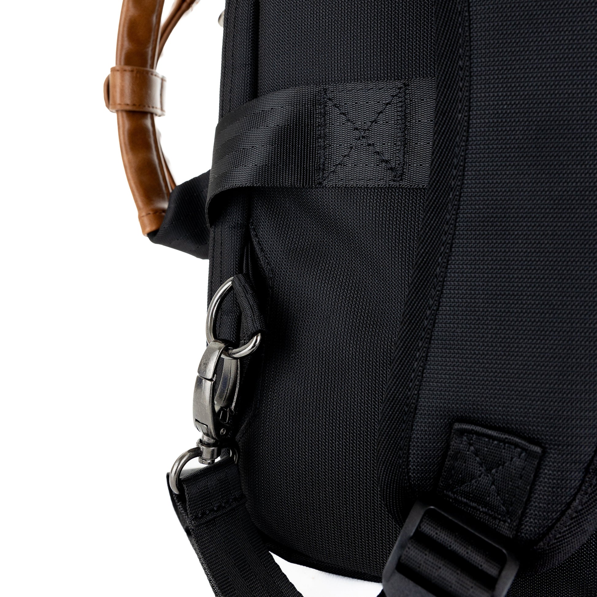 PKG Trenton 31L District Messenger | Backpack