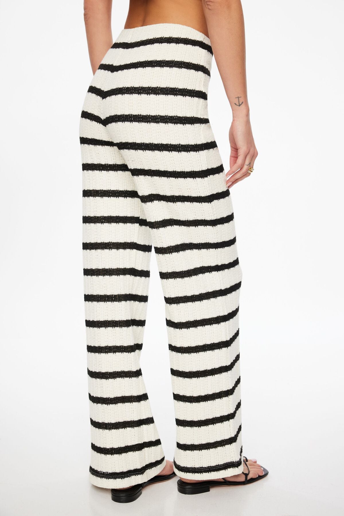 Pantalon large au crochet Malika