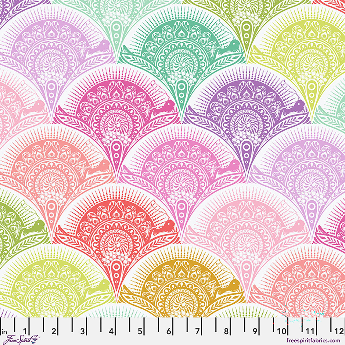 Tula Pink - Prince Charming Déjà Vu  -  Snail Scallop - Sugar Rush - PWTP277.SUGARRUSH