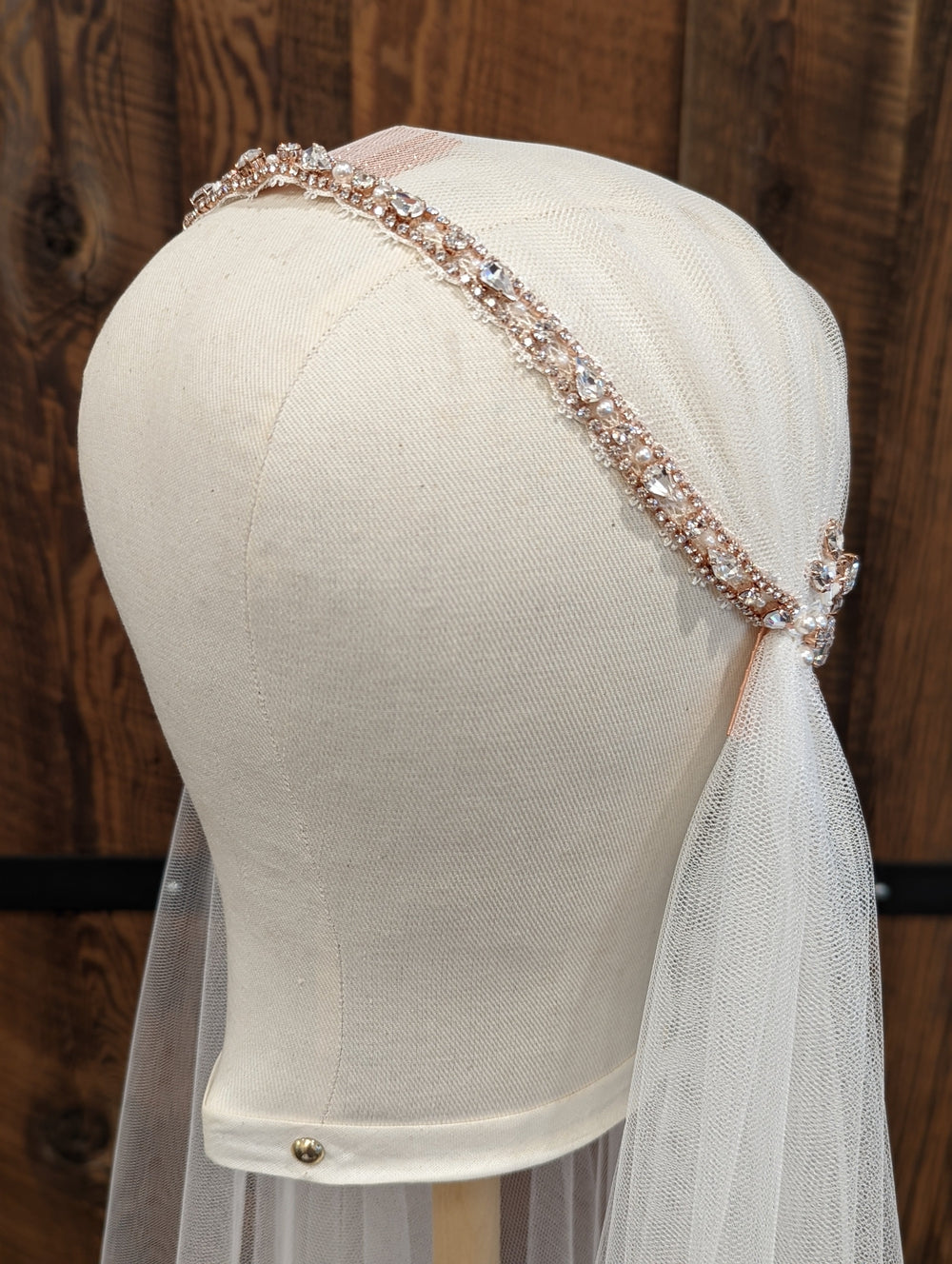 SUSSANAH Lace Beaded Juliet Veil