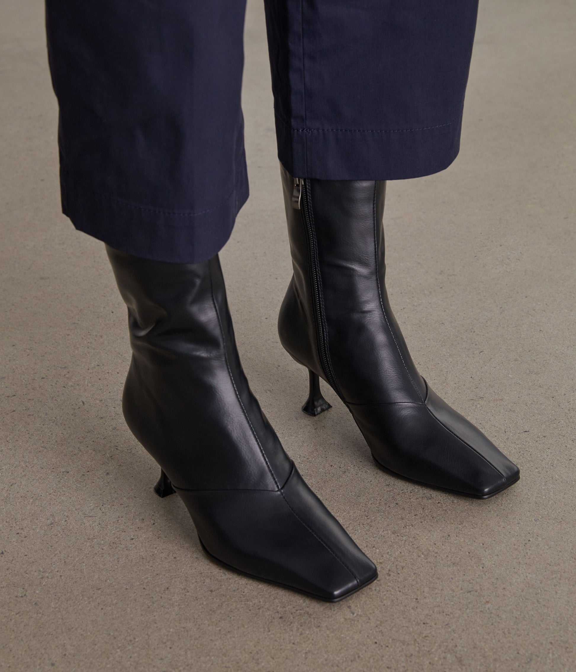 AMOUR Women's Vegan High Heel Boots