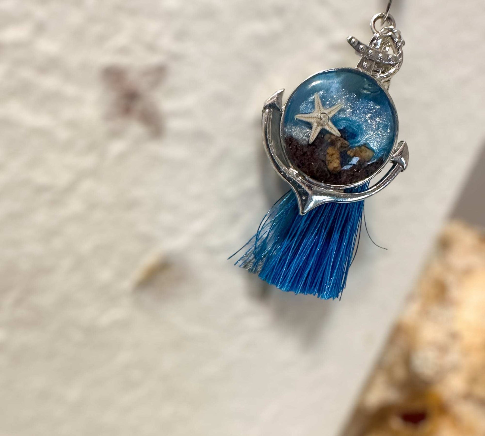 Oceanic Treasures: Handcrafted Resin Bookmarks with Real Sand & Seashells