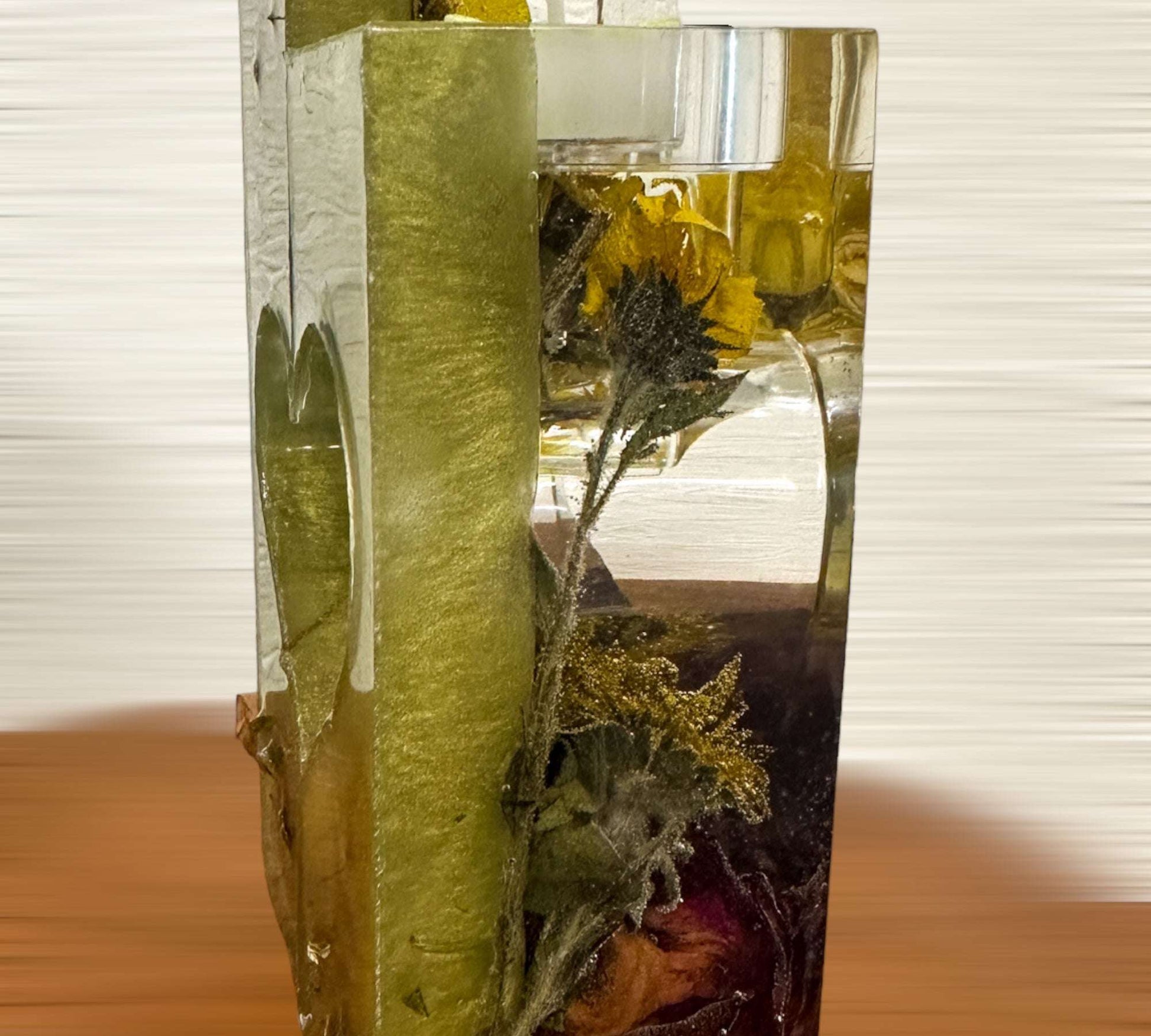 Centre de table en forme de tournesol et de rose : Résine époxy artistique