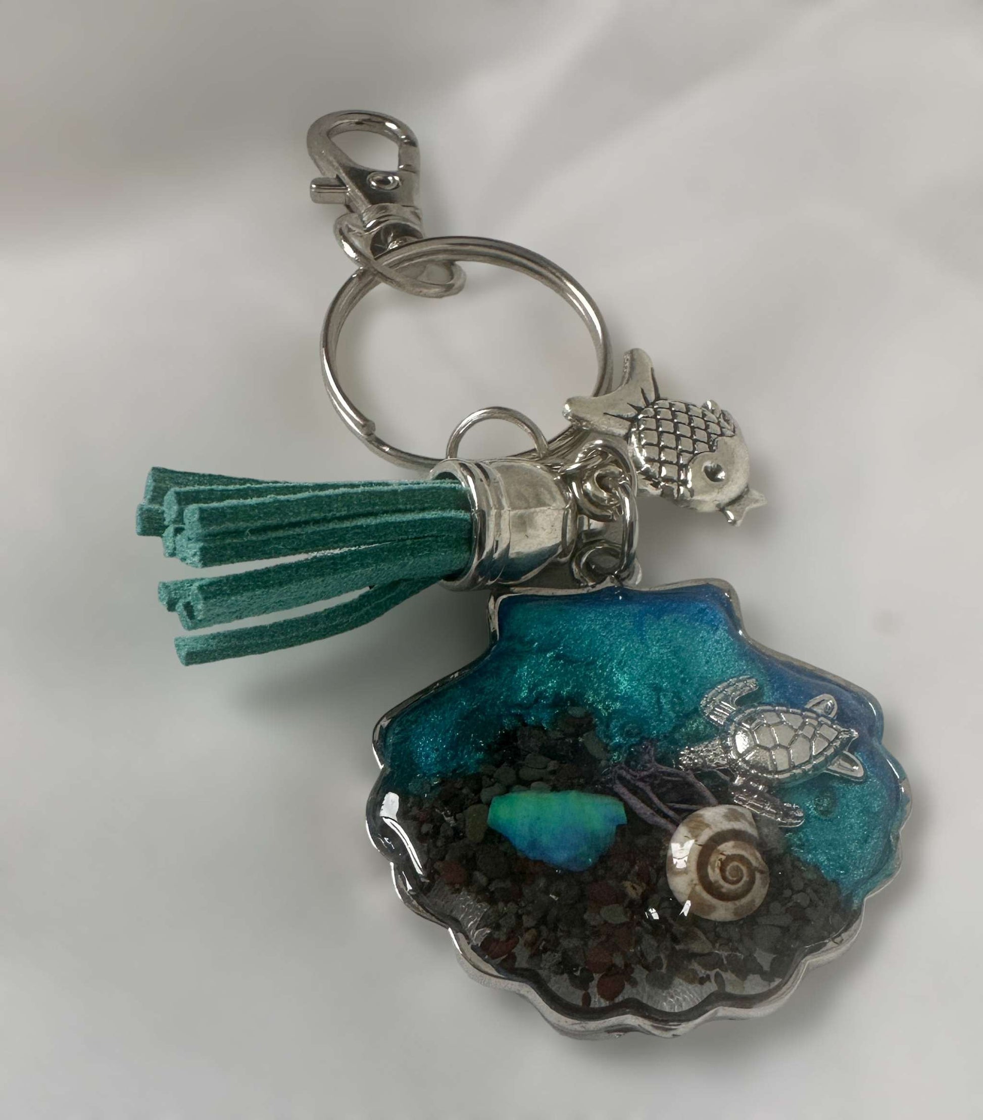 Ocean-Inspired Seashell Bag Charm & Keychain: Handmade Coastal Charm