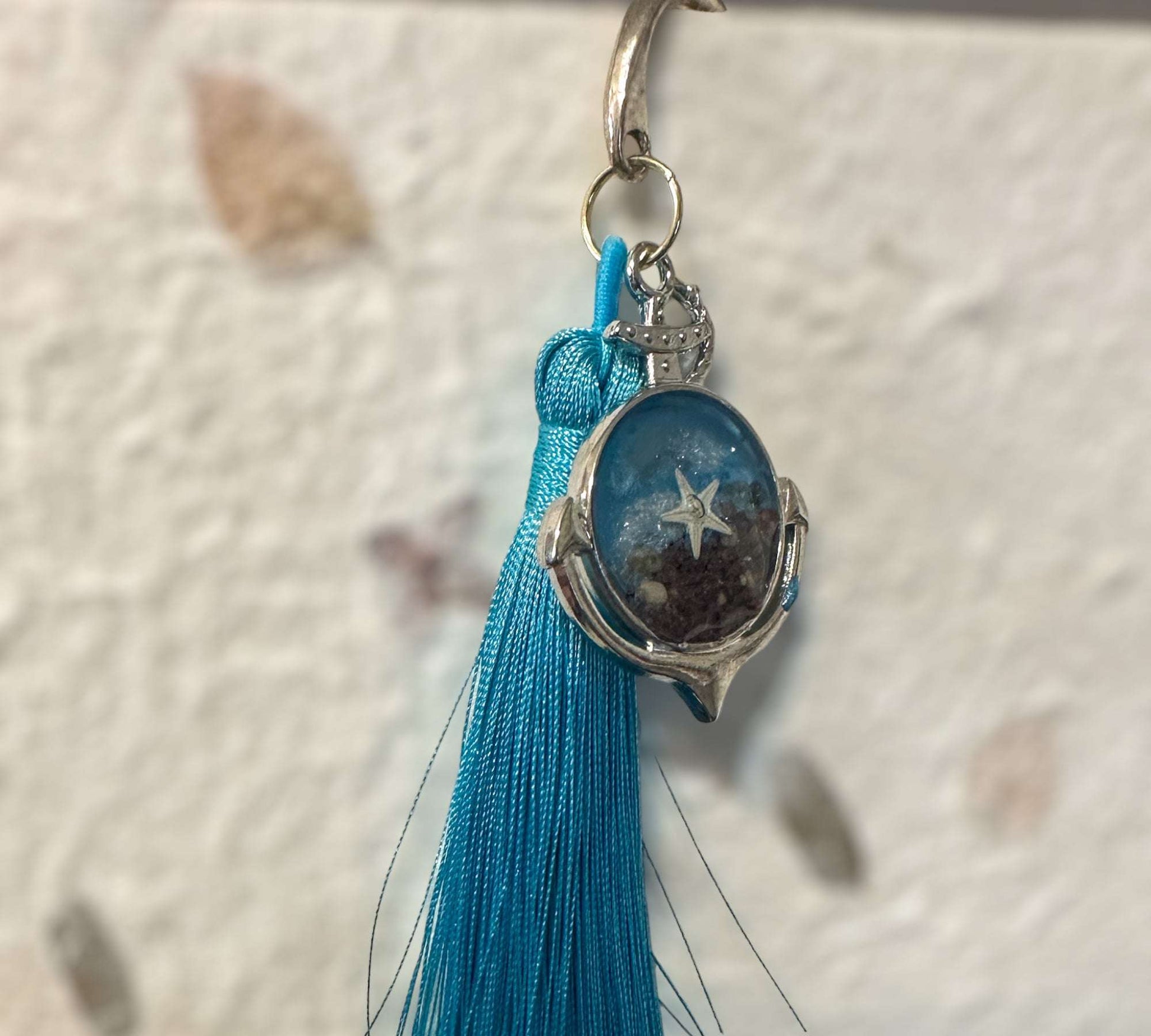 Oceanic Treasures: Handcrafted Resin Bookmarks with Real Sand & Seashells
