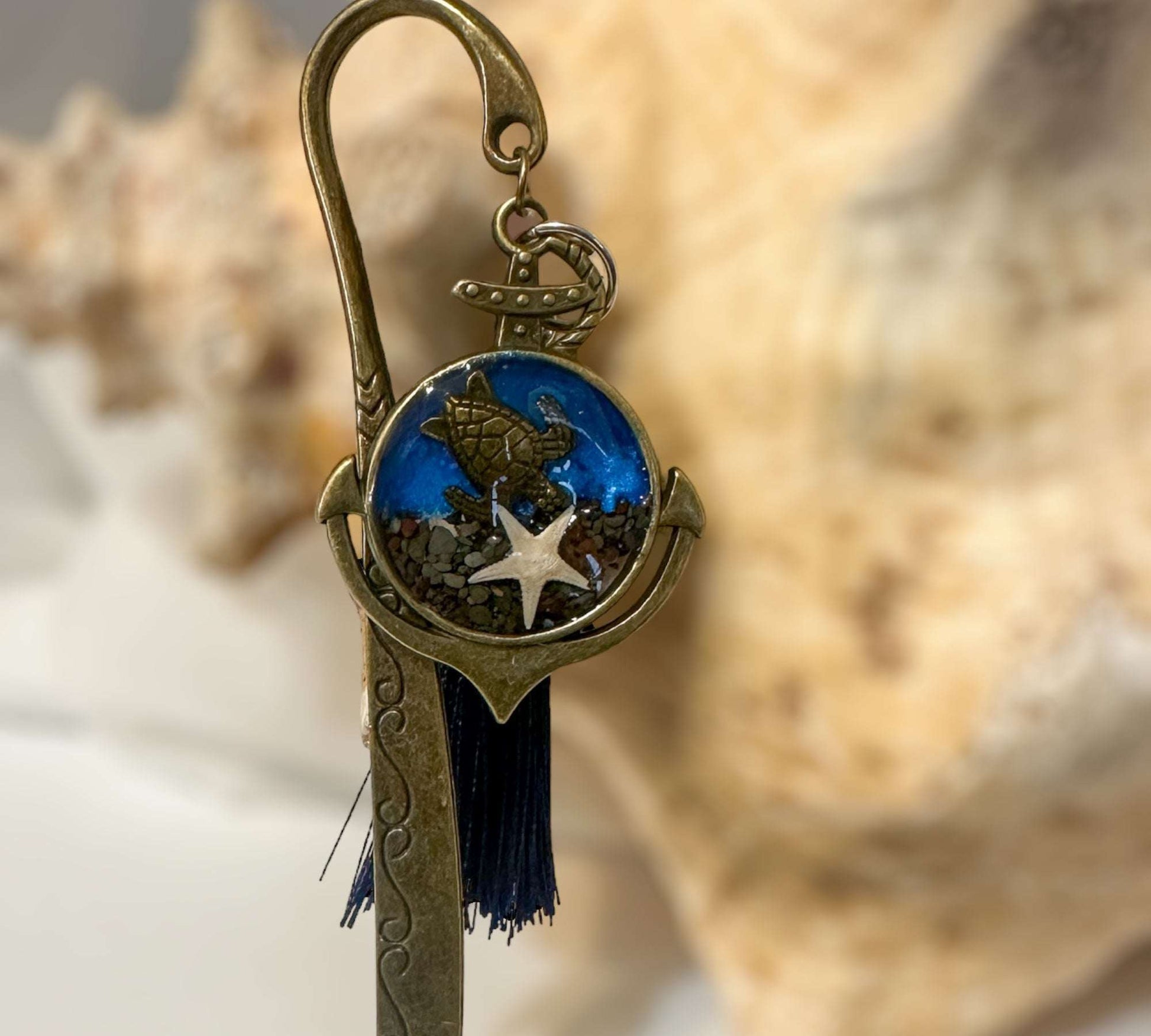 Oceanic Treasures: Handcrafted Resin Bookmarks with Real Sand & Seashells
