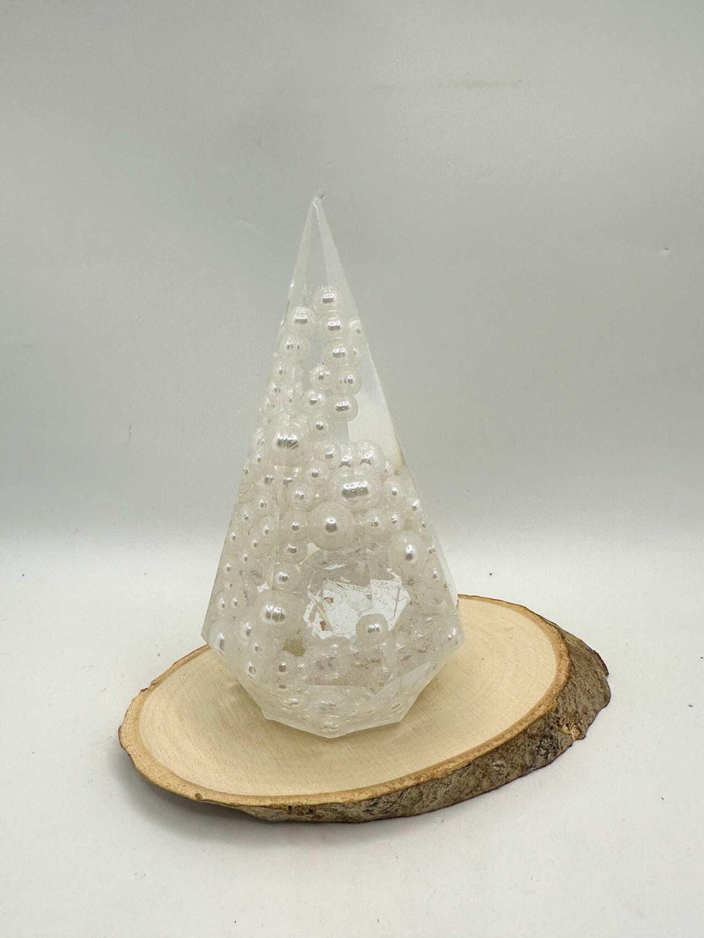 Floral & Pearls Ring Holder - Handmade Resin Holder & Bonus Tray