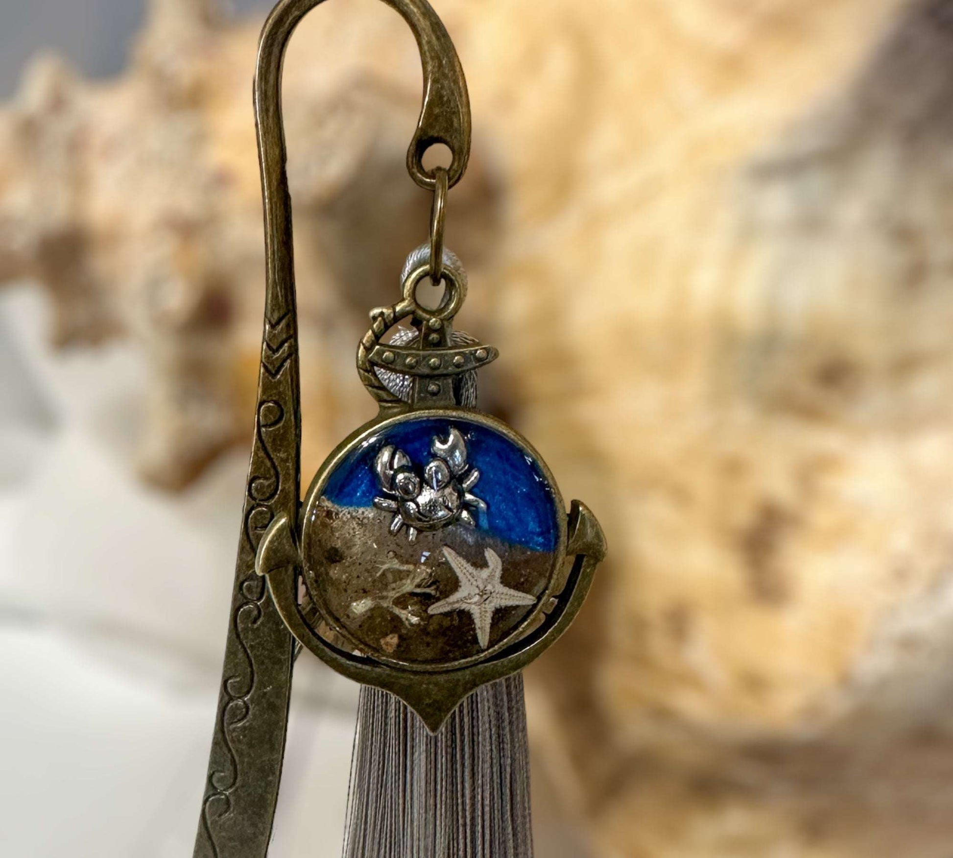 Oceanic Treasures: Handcrafted Resin Bookmarks with Real Sand & Seashells