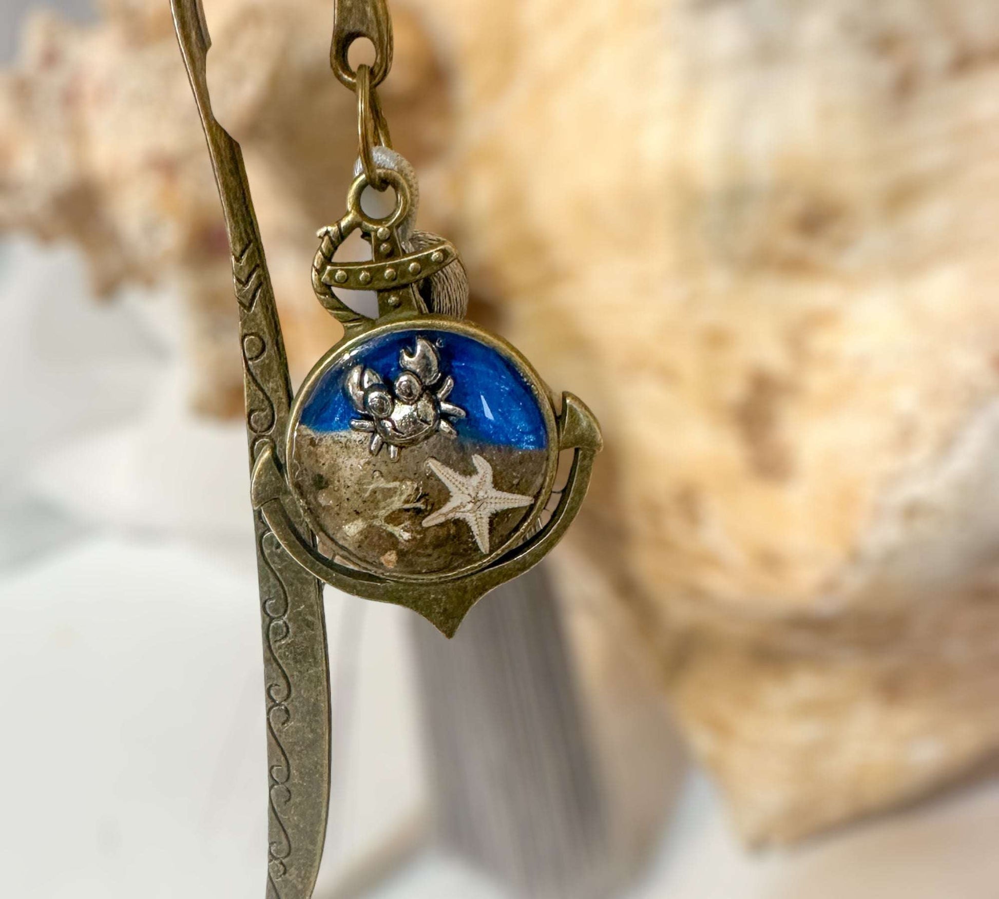 Oceanic Treasures: Handcrafted Resin Bookmarks with Real Sand & Seashells