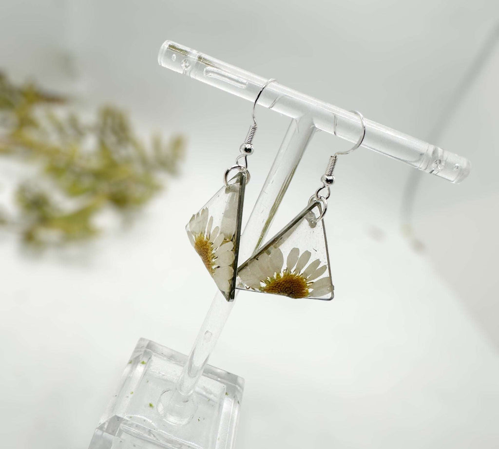 Daisy Charm - Handmade Pressed Flower Petal Resin Earrings