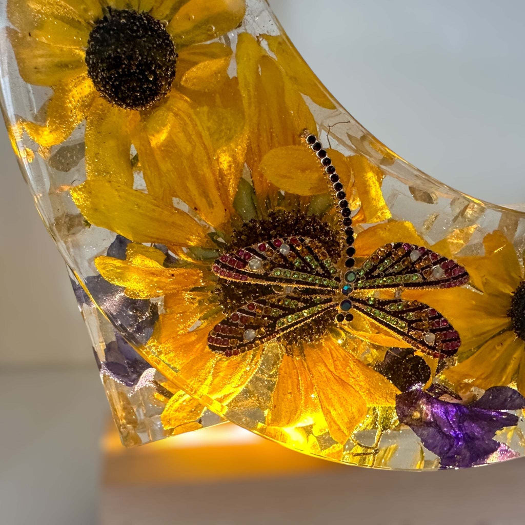 Tournesol céleste et lune : veilleuse en résine libellule et tournesol